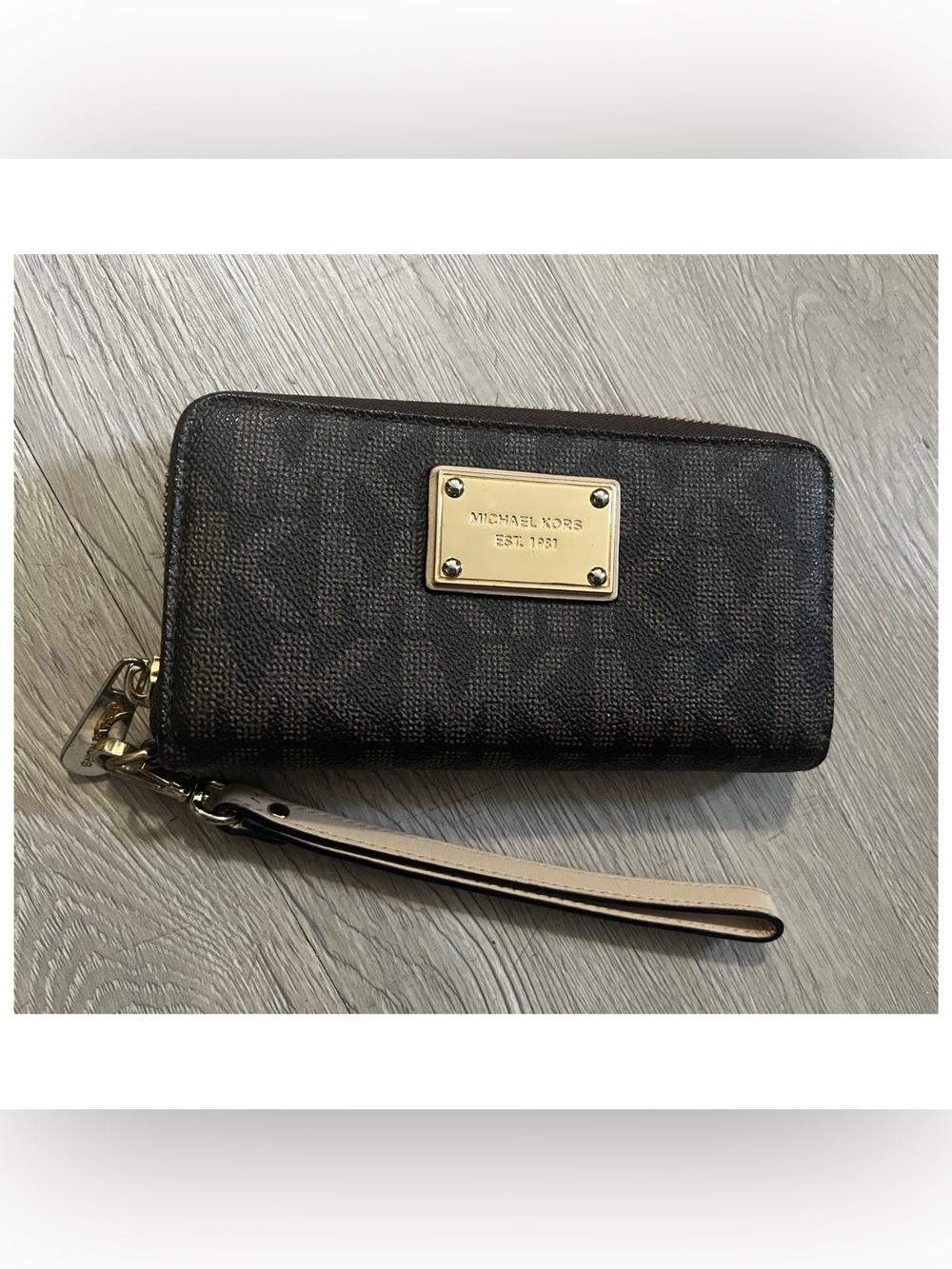 Michael Kors Black and Beige Signature Wristlet Wallet with Gold Plaque